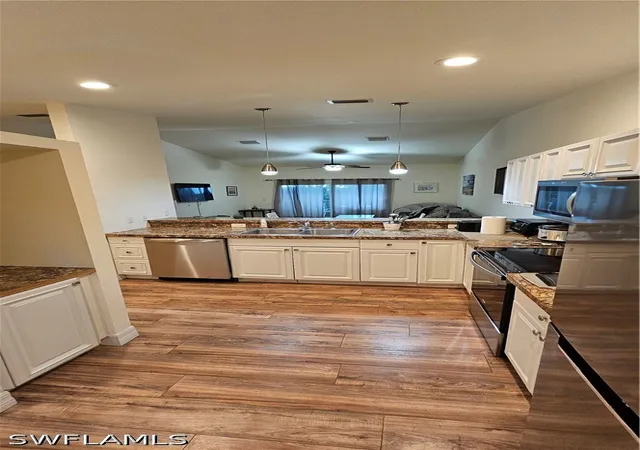 Photo 3 of Multi family home for sale at 17284/286 Whitewater Ct #286, Fort Myers Beach, FL 33931 | MLS# 226031303 | Listing updated on 2026-08-31