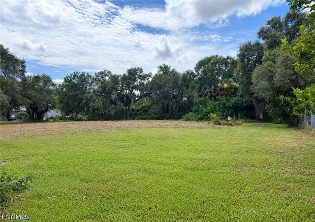 Land for sale at 869 Avalon Ave, Labelle, FL 33935 | MLS# 2026036784