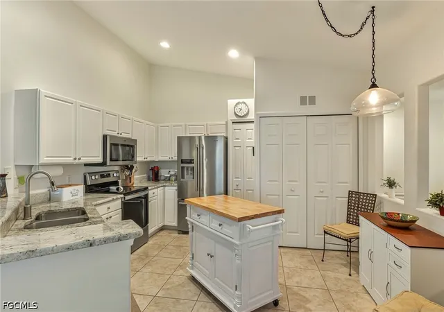 Photo 3 of Condo for sale at 10134 Colonial Country Clb Blvd #909, Fort Myers, FL 33913 | MLS# 2026036866 | Listing updated on 2026-08-31