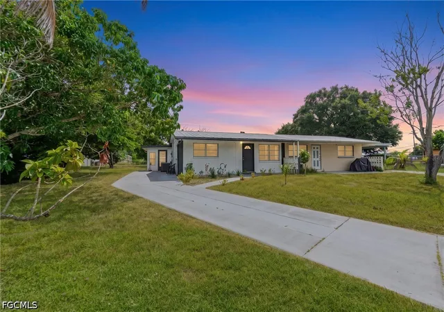 Photo 2 of Single family home for sale at 1099 Vineyard Pl, Lehigh Acres, FL 33936 | MLS# 2026036879 | Listing updated on 2026-08-31