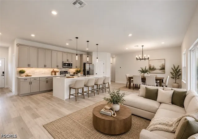 Photo 3 of Single family home for sale at 2608 Monza Dr, Sebring, FL 33872 | MLS# 2026036880 | Listing updated on 2026-10-05