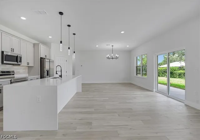 Photo 3 of Single family home for sale at 2608 Monza Dr, Sebring, FL 33872 | MLS# 2026036880 | Listing updated on 2026-08-31
