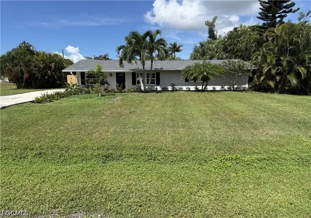 Photo 1 of Single family home for sale at 16600 Arbor Ridge Dr, Fort Myers, FL 33908 | MLS# 2026036928 | Listing updated on 2026-09-01
