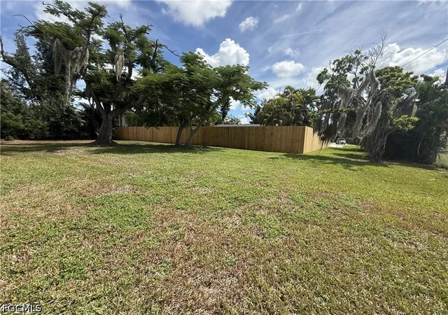 Photo 4 of Single family home for sale at 16600 Arbor Ridge Dr, Fort Myers, FL 33908 | MLS# 2026036928 | Listing updated on 2026-09-01