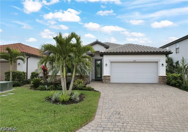 Photo 1 of Single family home for sale at 11279 Shady Lake Run, Fort Myers, FL 33913 | MLS# 2026037025 | Listing updated on 2026-10-06