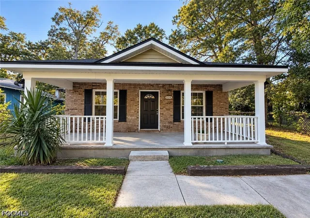Photo 1 of Single family home for sale at 1128 Powhattan St, Jacksonville, FL 32209 | MLS# 2026037276 | Listing updated on 2026-10-30