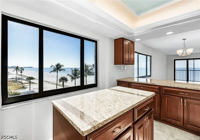 Listing Photo 5 - Condo for sale in building located at 4400 Estero Blvd, Fort Myers Beach, FL 33931 - Unit #401