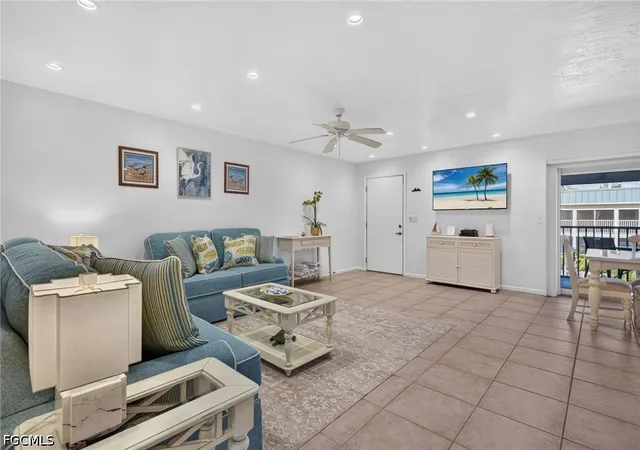Photo 4 of Condo for sale at 827 E Gulf Dr #M-7, Sanibel, FL 33957 | MLS# 2026038187 | Listing updated on 2026-10-06