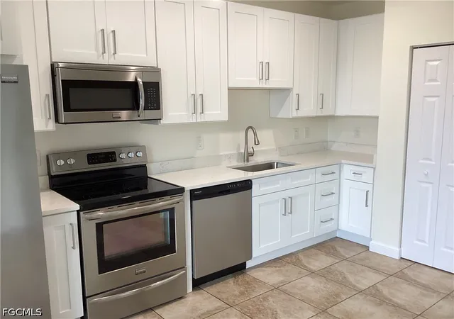 Photo 2 of Condo for sale at 9806 N Roundstone Cir, Fort Myers, FL 33967 | MLS# 2026038195 | Listing updated on 2026-10-08