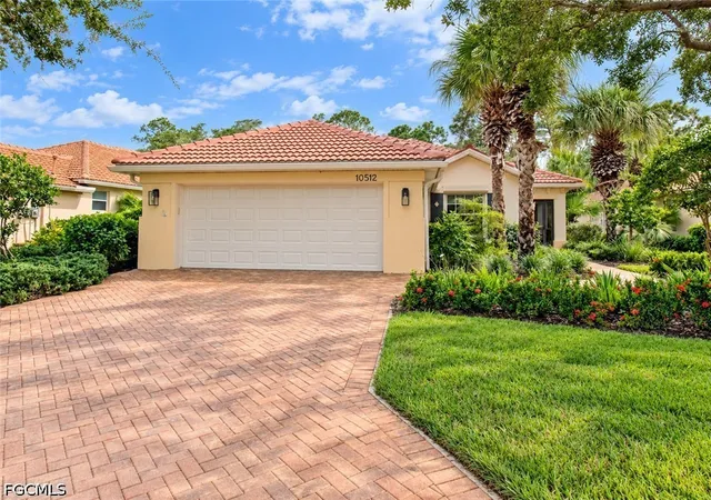 Photo 1 of Single family home for sale at 10512 Bella Vista Dr, Fort Myers, FL 33913 | MLS# 2026038512 | Listing updated on 2026-10-01