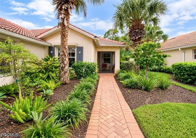 Photo 3 of Single family home for sale at 10512 Bella Vista Dr, Fort Myers, FL 33913 | MLS# 2026038512 | Listing updated on 2026-10-01