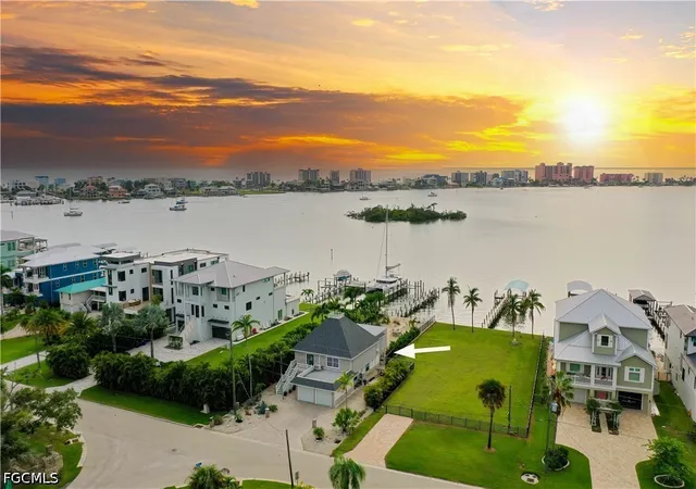 Photo 1 of Multi family home for sale at 805 San Carlos Dr, Fort Myers Beach, FL 33931 | MLS# 2026038535 | Listing updated on 2026-10-05