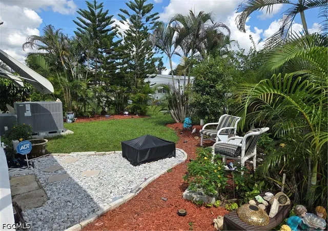Photo 3 of Manufactured home for sale at 613 Friendly Pl, North Fort Myers, FL 33917 | MLS# 2026038718 | Listing updated on 2026-10-06