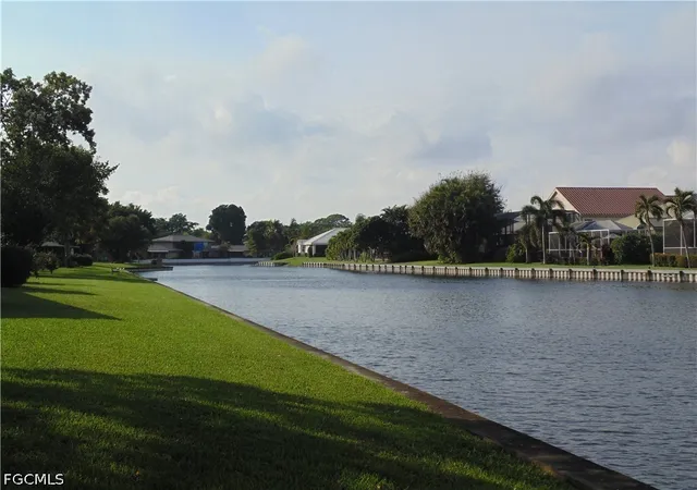 Photo 38 of Townhouse for sale at 4289 Island Cir #3C, Fort Myers, FL 33919 | MLS# 2026038768 | Listing updated on 2026-10-07