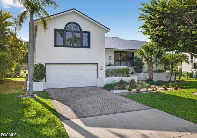 Photo 1 of Sale Pending at 1304 Par View Dr, Sanibel, FL 33957 | MLS# 2026039027 | Listing updated on 2026-10-06