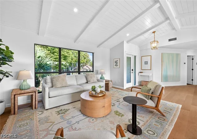 Photo 3 of Sale Pending at 1304 Par View Dr, Sanibel, FL 33957 | MLS# 2026039027 | Listing updated on 2026-10-06