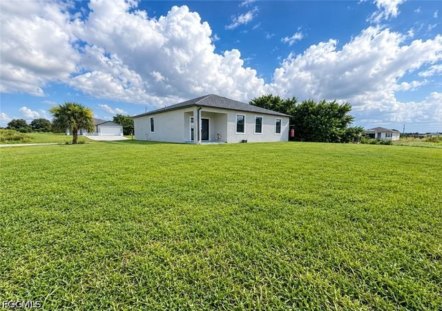 Photo 3 of Single family home for sale at 7016 Hero Cir, Labelle, FL 33935 | MLS# 2026039178 | Listing updated on 2026-09-23