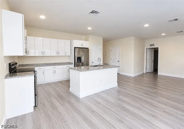 Photo 4 of Single family home for sale at 7016 Hero Cir, Labelle, FL 33935 | MLS# 2026039178 | Listing updated on 2026-09-23