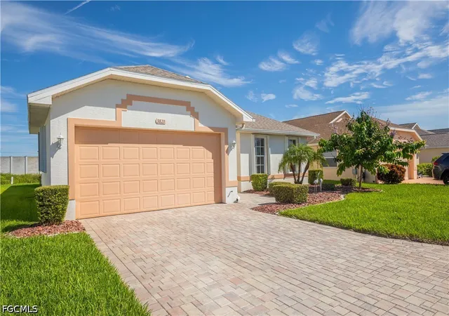 Photo 3 of Single family home for sale at 3821 Ponytail Palm Ct, North Fort Myers, FL 33917 | MLS# 2026039222 | Listing updated on 2026-10-07