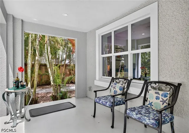 Photo 4 of Single family home for sale at 817/825 Julia St, Fort Myers, FL 33916 | MLS# 2026039311 | Listing updated on 2026-10-04