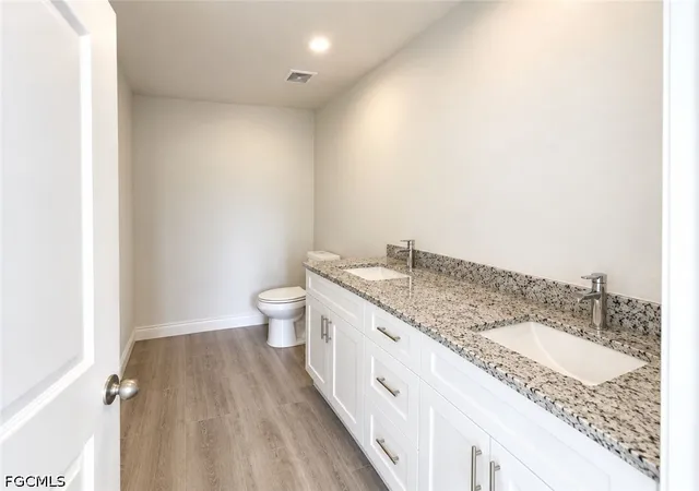 Photo 3 of Single family home for sale at 8056 Sherwood Cir, Labelle, FL 33935 | MLS# 2026039317 | Listing updated on 2026-09-23