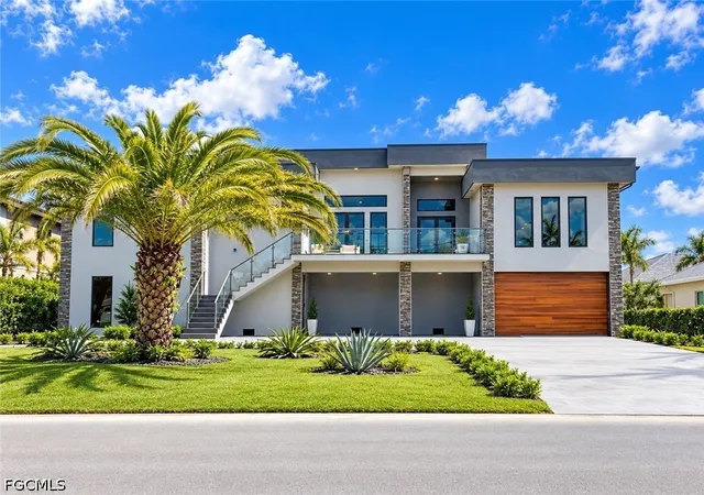 Photo 1 of Single family home for sale at 141 E N Shore Ave, North Fort Myers, FL 33917 | MLS# 2026039575 | Listing updated on 2026-09-26
