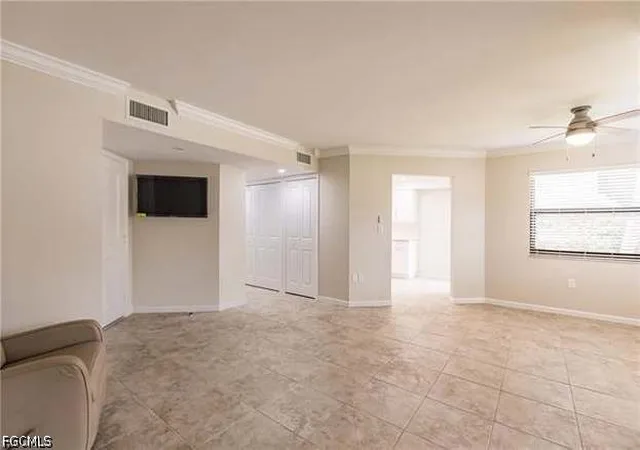 Listing Photo 2 - Condo for sale in building located at 1522 Mainsail Dr, Naples, FL 34114 - Unit #6