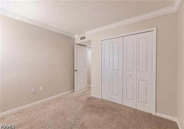 Listing Photo 5 - Condo for sale in building located at 1522 Mainsail Dr, Naples, FL 34114 - Unit #6