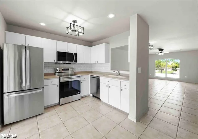 Listing Photo 5 - Condo for sale in building located at 4520 Skyline Blvd, Cape Coral, FL 33914 - Unit #201