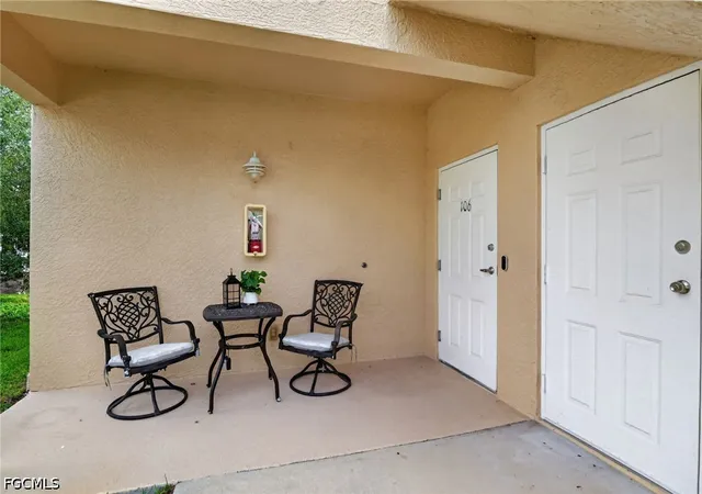 Listing Photo 4 - Condo for sale in building located at 5111 Atlantic Ct, Cape Coral, FL 33904 - Unit #106