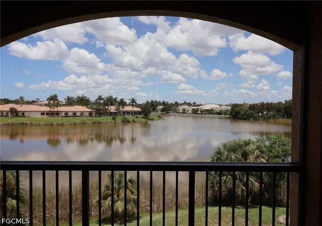 Listing Photo 4 - Condo for sale in building located at 8754 River Homes Ln, Cape Coral, FL 34135 - Unit #8306
