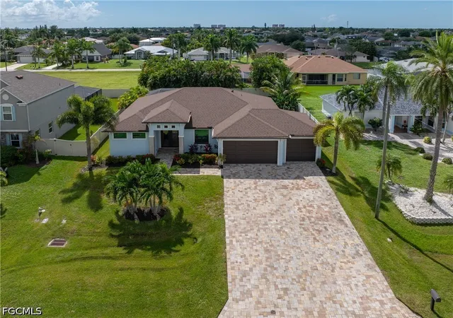Photo 2 of Single family home for sale at 1212 Sw 38th Street, Cape Coral, FL 33914 | MLS# 2026039740 | Listing updated on 2026-10-06