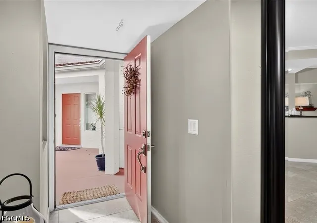 Photo 4 of Townhouse for sale at 13170 Oakmont Dr #6, Fort Myers, FL 33907 | MLS# 2026039748 | Listing updated on 2026-10-04