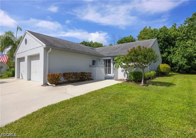 Photo 1 of Townhouse for sale at 4610 Blackberry Dr, Fort Myers, FL 33905 | MLS# 2026039859 | Listing updated on 2026-10-06