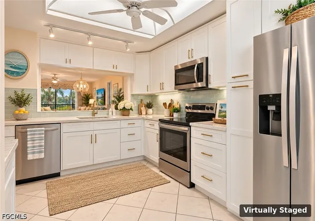 Listing Photo 5 - Condo for sale in building located at 12170 Kelly Sands Wy, Fort Myers, FL 33908 - Unit #717