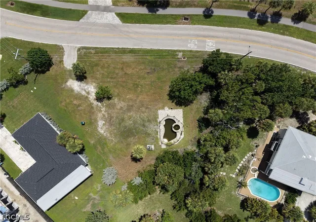 Photo 3 of Land for sale at 1212 Middle Gulf Dr, Sanibel, FL 33957 | MLS# 2026039866 | Listing updated on 2026-10-07