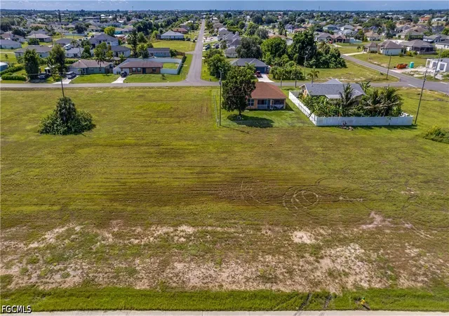 Photo 1 of Sale Pending at 1312 Diplomat Pkwy E, Cape Coral, FL 33909 | MLS# 2026039868 | Listing updated on 2026-10-08