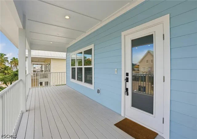 Photo 3 of Single family home for sale at 250 Pearl St, Fort Myers Beach, FL 33931 | MLS# 2026039914 | Listing updated on 2026-09-27