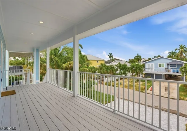 Photo 3 of Single family home for sale at 250 Pearl St, Fort Myers Beach, FL 33931 | MLS# 2026039914 | Listing updated on 2026-09-27
