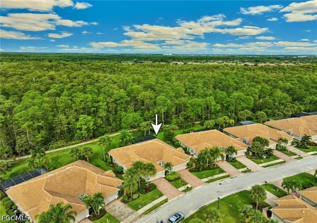 Photo 3 of Townhouse for sale at 9996 Horse Crk Rd, Fort Myers, FL 33913 | MLS# 2026039997 | Listing updated on 2026-09-24