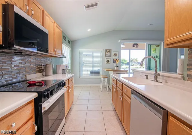 Photo 2 of Sale Pending at 2641 Clairfont Ct, Cape Coral, FL 33991 | MLS# 2026040027 | Listing updated on 2026-10-07