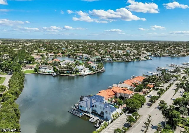 Photo 1 of Single family home for sale at 4900 Gulf Shore Blvd N, Naples, FL 34103 | MLS# 226028339 | Listing updated on 2026-09-29