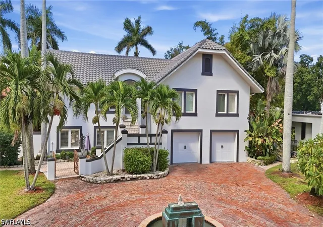 Photo 1 of Mansion for sale at 1205 Caloosa Dr, Fort Myers, FL 33901 | MLS# 226029508 | Listing updated on 2026-09-23