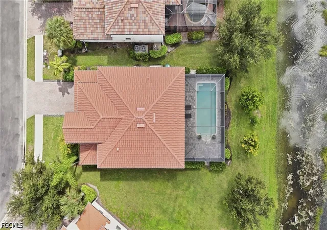 Photo 3 of Single family home for sale at 2446 Heydon Cir E, Naples, FL 34120 | MLS# 2026040109 | Listing updated on 2026-10-07