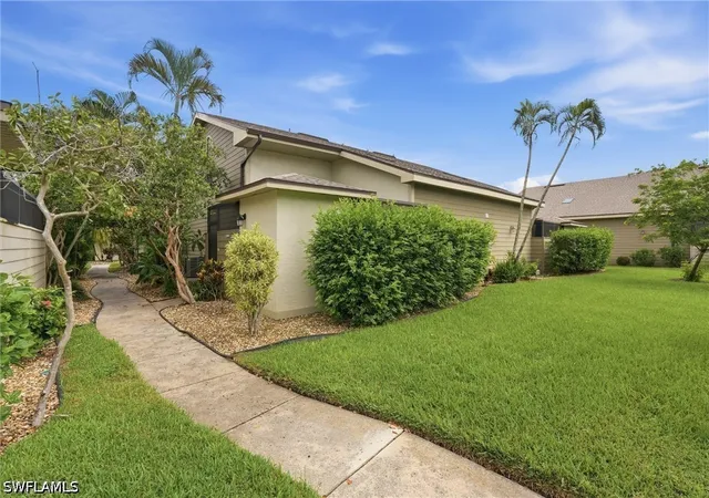 Photo 1 of Townhouse for sale at 13366 Fox Chapel Ct, Fort Myers, FL 33919 | MLS# 226033898 | Listing updated on 2026-09-24