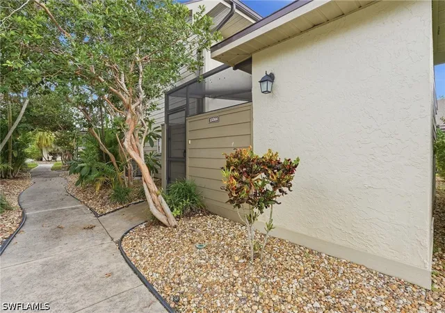 Photo 2 of Townhouse for sale at 13366 Fox Chapel Ct, Fort Myers, FL 33919 | MLS# 226033898 | Listing updated on 2026-09-24