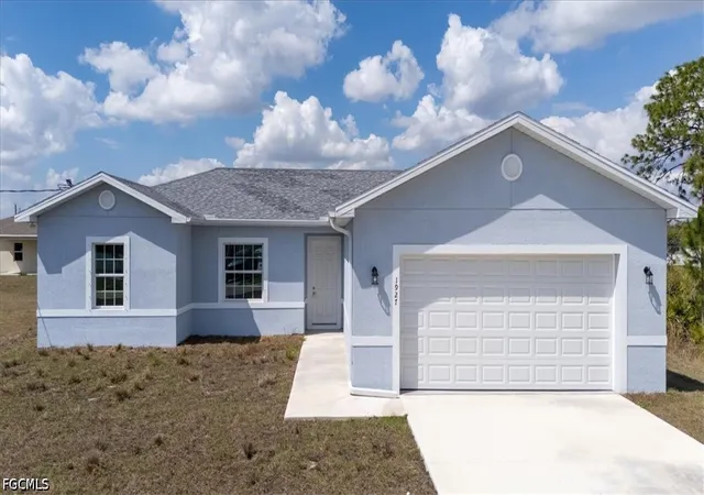 Photo 1 of Single family home for sale at 1927 Richmond Ave N, Lehigh Acres, FL 33972 | MLS# 2026040122 | Listing updated on 2026-09-23
