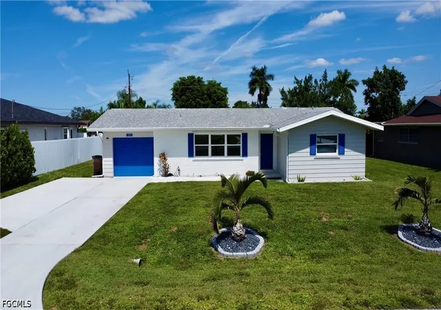 Photo 1 of Single family home for sale at 723 Sabur Ct, Cape Coral, FL 33904 | MLS# 2026040131 | Listing updated on 2026-10-01