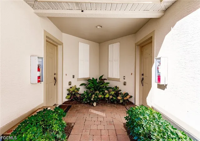 Listing Photo 4 - Condo for sale in building located at 3011 Meandering Wy, Fort Myers, FL 33905 - Unit #202