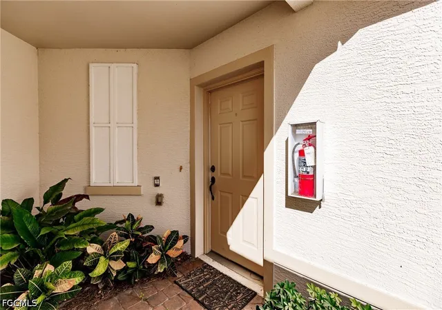 Listing Photo 5 - Condo for sale in building located at 3011 Meandering Wy, Fort Myers, FL 33905 - Unit #202